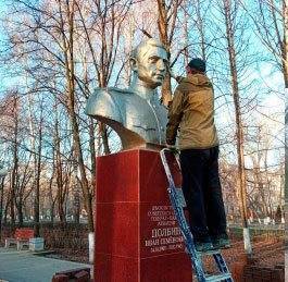 В Ульяновске ремонтируют памятники, посвящённые Великой Отечественной войне