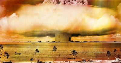 Появился архивный кадр мощнейшего взрыва водородной бомбы в 1954 году. Фото