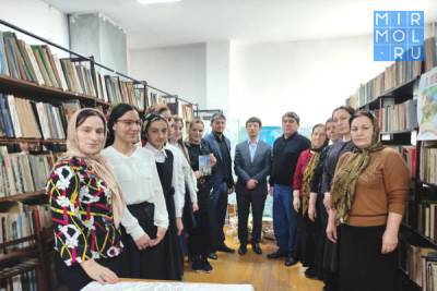 В Карабудахкентском районе прошла встреча с поэтом и журналистом Багавутдином Самадовым