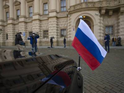 В Чехии призвали расторгнуть договор о дружбе с Россией и оставить одного российского дипломата