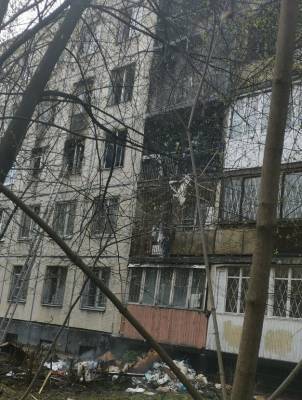 Минимум два человека пострадали при пожаре на юге Петербурга