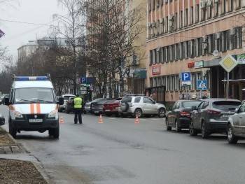 Поиски мнимой "бомбы" в центре Вологды завершились, опасных находок нет