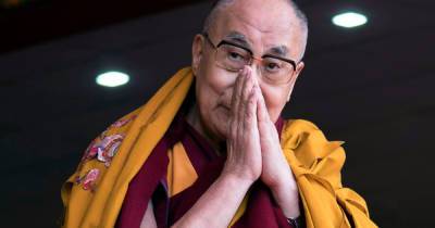 Привившийся вакциной Covishield Далай-лама заявил о новой угрозе человечеству