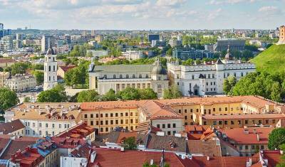 Литва заявила о готовности выслать российских дипломатов в солидарность с Чехией