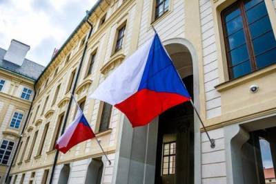 «Швыряние» послами продолжается. Дипломатический конфликт с Чехией обострился до предела