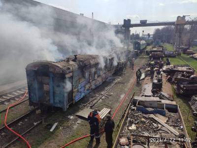 На киевской станции "Борщаговка" сгорел вагон поезда