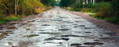 В Узбекистане за полтора года произошло 532 ДТП из-за разбитых дорог