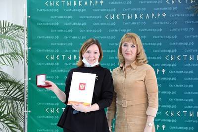 В Сыктывкаре наградили волонтеров акции "#МыВместе"