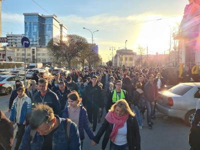 В Екатеринбурге осудили первого участника митинга Навального 21 апреля