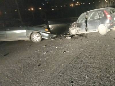 В Аше в лобовом столкновении пострадал молодой водитель