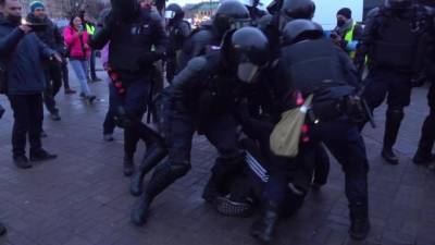 Протест в Петербурге и задержания активистов - взгляд Piter.TV