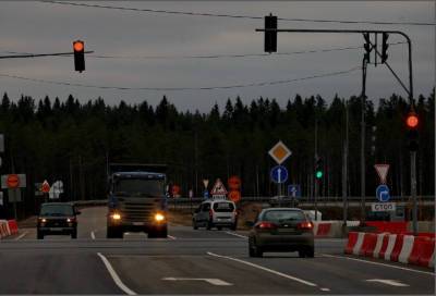На участках семи федеральных трасс в Ленобласти ограничат движение 23 апреля