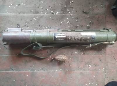 Хранил дома: на Луганщине у мужчины изъяли гранатомет и гранату