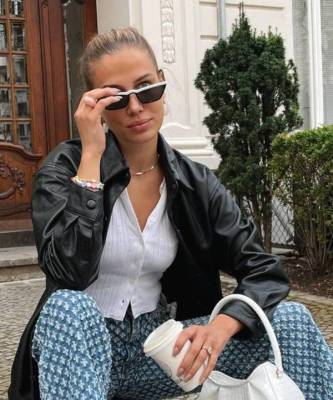 Модель Николь Потуральски нашла самые актуальные джинсы в новом сезоне