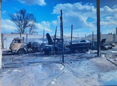 В зоне ООС сгорели автомобили одной из военных частей
