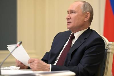 Выступление Макрона на саммите по климату прервали Путиным
