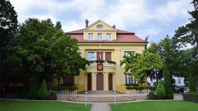 Словакия объявила о высылке трех сотрудников посольства России