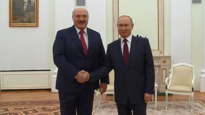 «Отношения развиваются успешно»: Путин проводит переговоры с Лукашенко