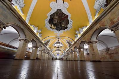 Новый вход в метро построили на Комсомольской площади