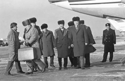 Система «Казбек»: как у «вождей» СССР появился Ядерный чемоданчик