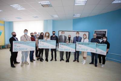 В Смоленске Tele2 вручила студентам 200 тысяч рублей за топ-5 интересных идей