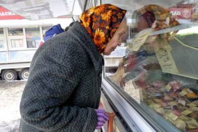 Процент украинских пенсионеров, живущих в реальной нищете, назвала омбудсмен