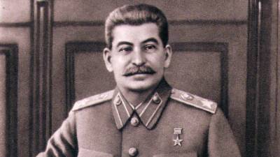 Журналист Сванидзе высказался против постройки Сталин-центра в Бору