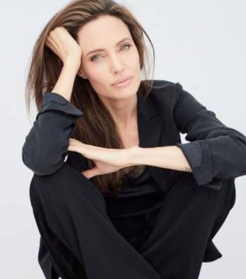 Анджелина Джоли - Питер Пэн - Джоли рассказала, почему не стала режиссером - abnews.ru
