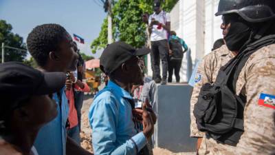 Освобождены трое из похищенных в Гаити священников