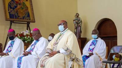 Освобождены трое из похищенных на Гаити католических священников