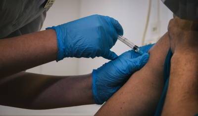 Тюменцы могут пройти обследование и поставить прививку от COVID-19 в ТРЦ