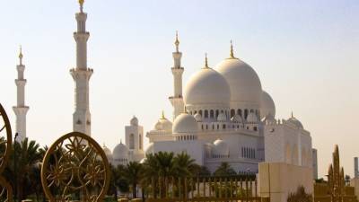 ОАЭ отменили обязательный карантин для россиян после прибытия в Абу-Даби