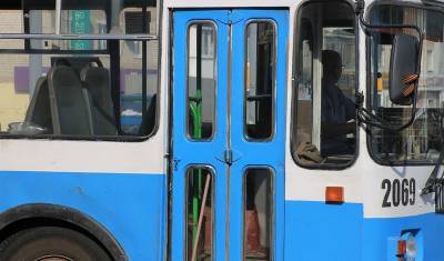 Старые уфимские троллейбусы и трамваи продают как черный лом