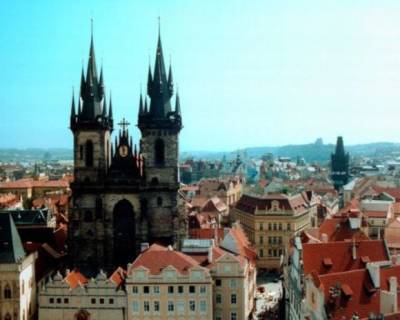 Глава МИД Чехии уточнил число остающихся в Праге после высылок российских дипломатов
