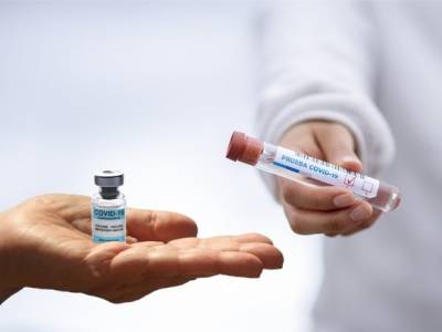 ЦНИИ эпидемиологии Роспотребнадзора: Даже после вакцинации в определенных ситуациях придется сдавать ПЦР-тест