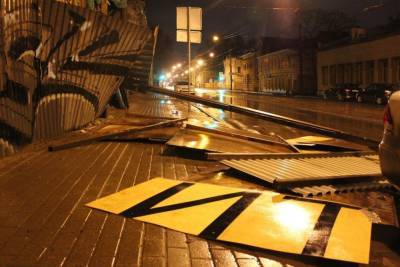 Новый стрит-арт Никиты Nomerz разрушило ветром в Нижнем Новгороде
