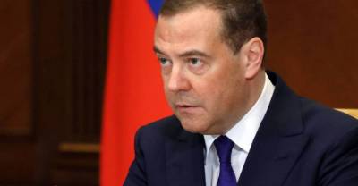 Медведев назвал конфликт на востоке Украины искусственно усугублённым