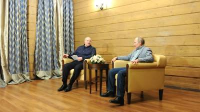 Стало известно, сколько длились переговоры Путина и Лукашенко