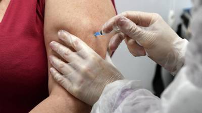 Пункты вакцинации от коронавируса открылись в четырёх ТЦ на выездах из Москвы