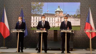 Число дипломатов в чешском и российском генконсульствах не изменится