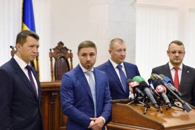 СБУ начала уголовное преследование в отношении адвокатов Януковича