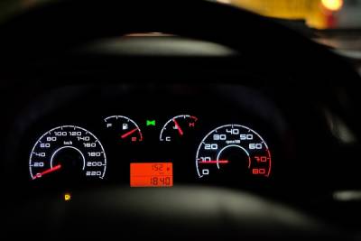 Только 6% нижегородских водителей разгоняются до скорости более 240 км/ч