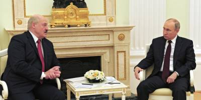 Лукашенко в разговоре с Путиным посоветовал Зеленскому учиться дипломатии