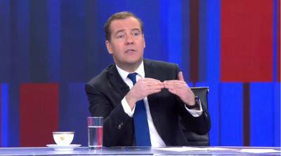 Медведев объяснил, почему Америка не может признать потенциал России