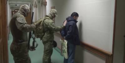 ФСБ накрыла ячейку "Хизб ут-Тахрир" в Сибири — видео