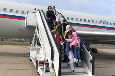 Вывезенных из лагерей беженцев в Сирии детей передали родне в Дагестан, КБР и на Ставрополье