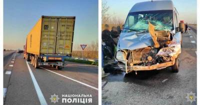 В Одесской области произошло сразу две аварии с контейнеровозами