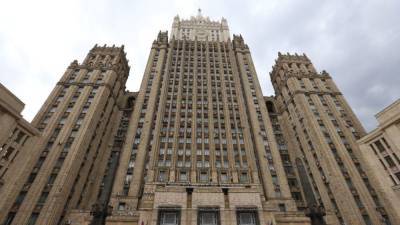 Россия объявила о высылке пяти польских дипломатов