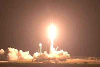 Ракета Falcon 9 с экипажем Crew Dragon стартовала на МКС