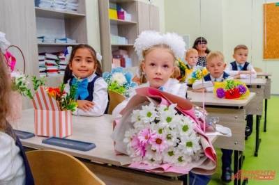 В Госдуму внесен проект о ежегодных выплатах на школьников